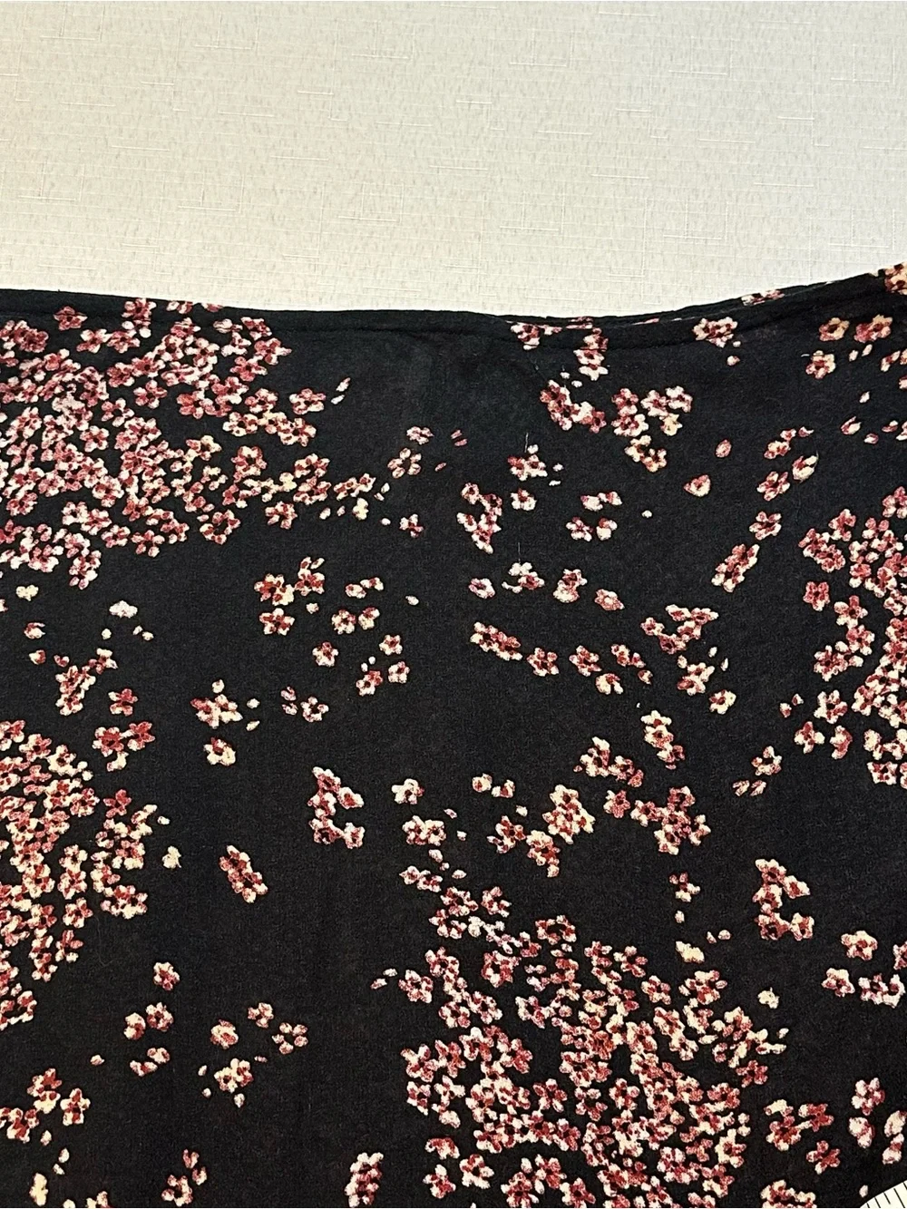 Free People Black Floral Handkerchief Hem Skirt Size 2 - Picture 7 of 12